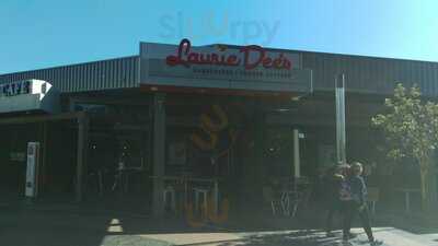 Laurie Dee's