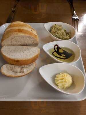 Rupert's Bar & Grill