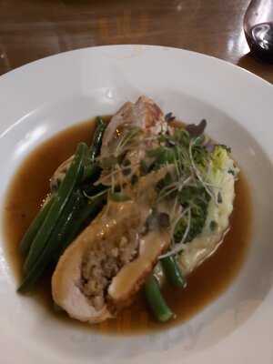 Rupert's Bar & Grill