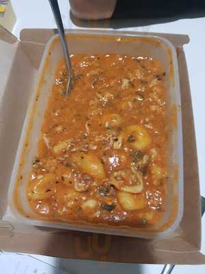 Victoria's Pizza & Beyond