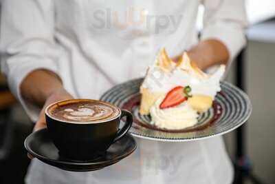 Turfside Bistro And Function Centre