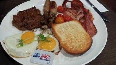 Hang Out Bar And Cafe