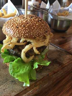 Ribs & Burgers Craigieburn