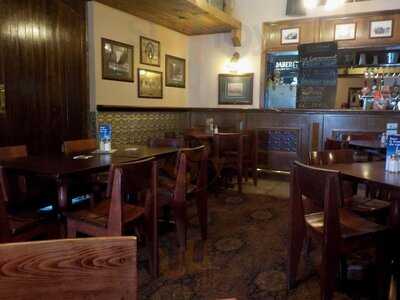 Flanagans Border Inn