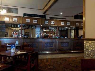 Flanagans Border Inn