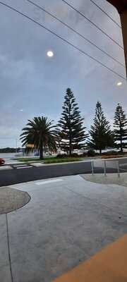 Central Hotel Bistro