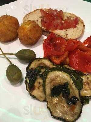 Artdeco Bar & Kitchen