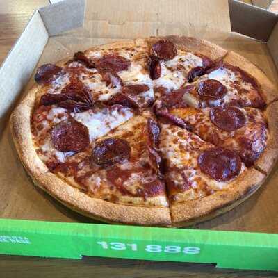 Domino's Pizza Karawara