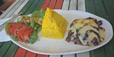 The Little Leaf & Bean