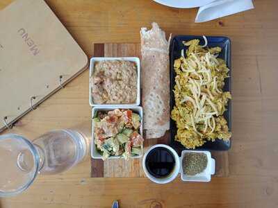 The Little Leaf & Bean