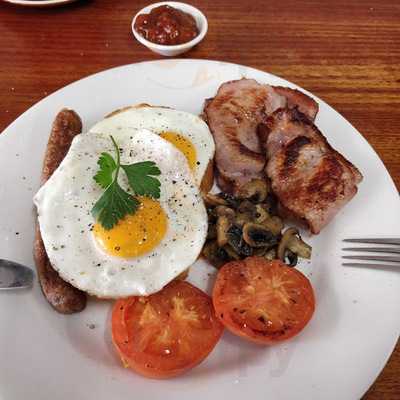 Cafe Chino On The Avenue