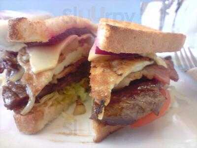 Lakes Pizza & Fish 'n' Chips