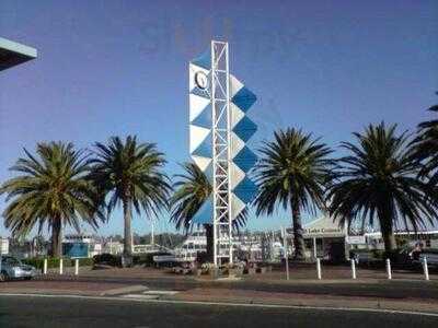 Lakes Pizza & Fish 'n' Chips