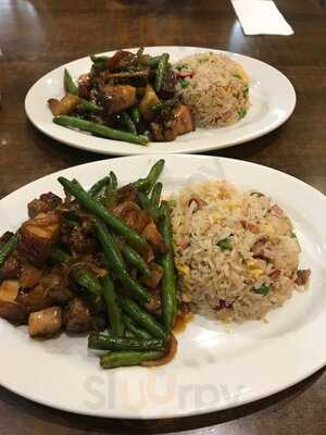 The Lakes Sports And Community Club