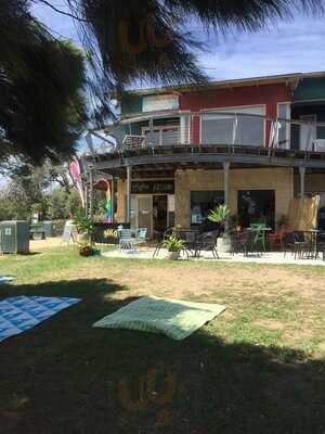 Surf Club Cafe