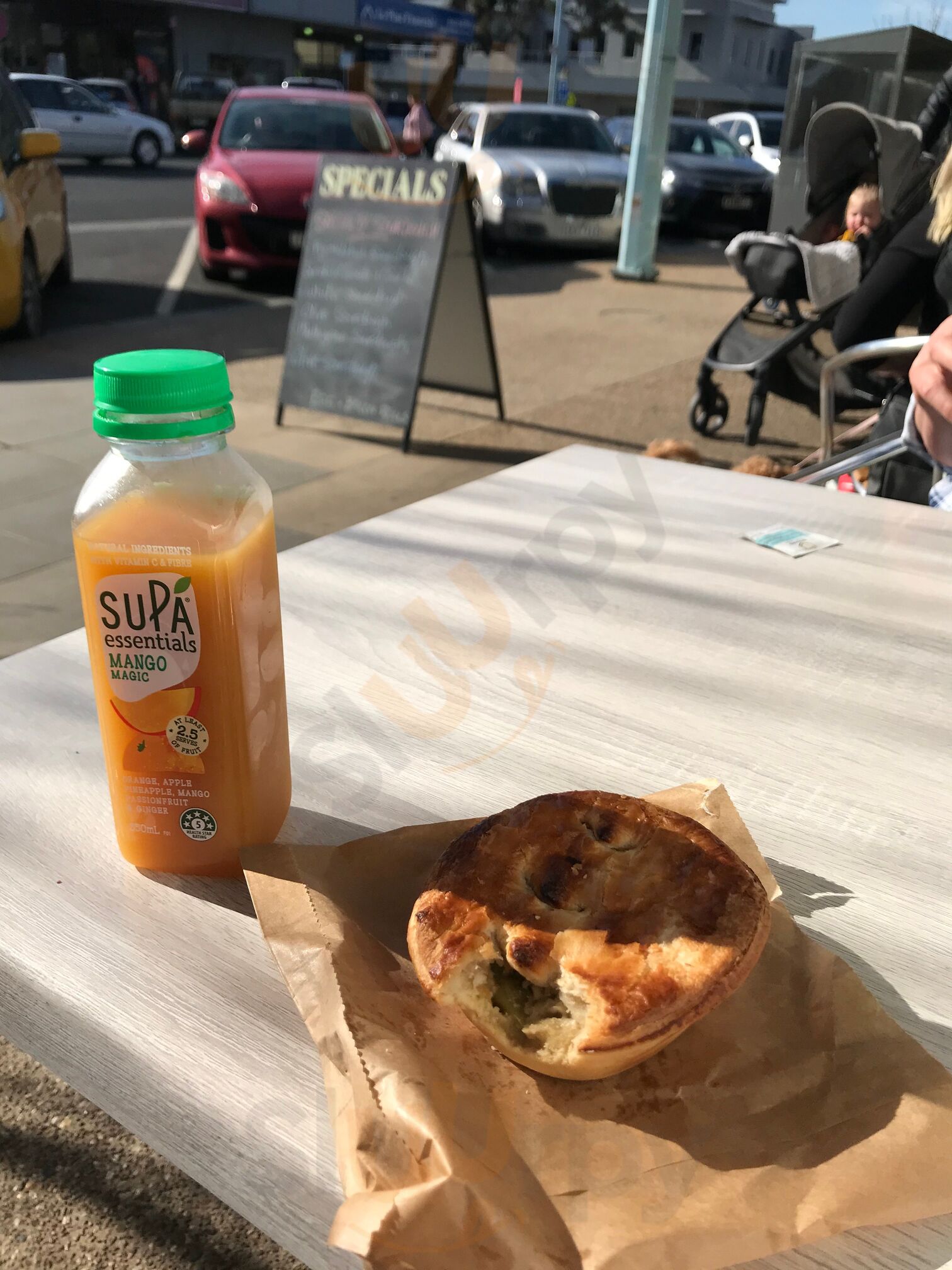 Batey's Bakehouse & Cafe