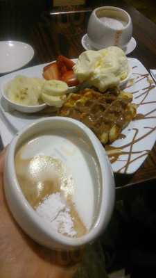 Max Brenner