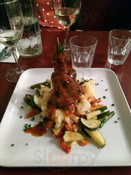 Red Wine Bar And Bistro