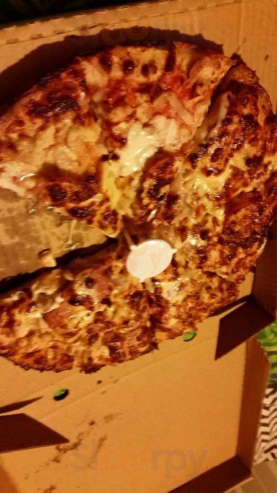 Lj's Pizza & Takeaway Foods