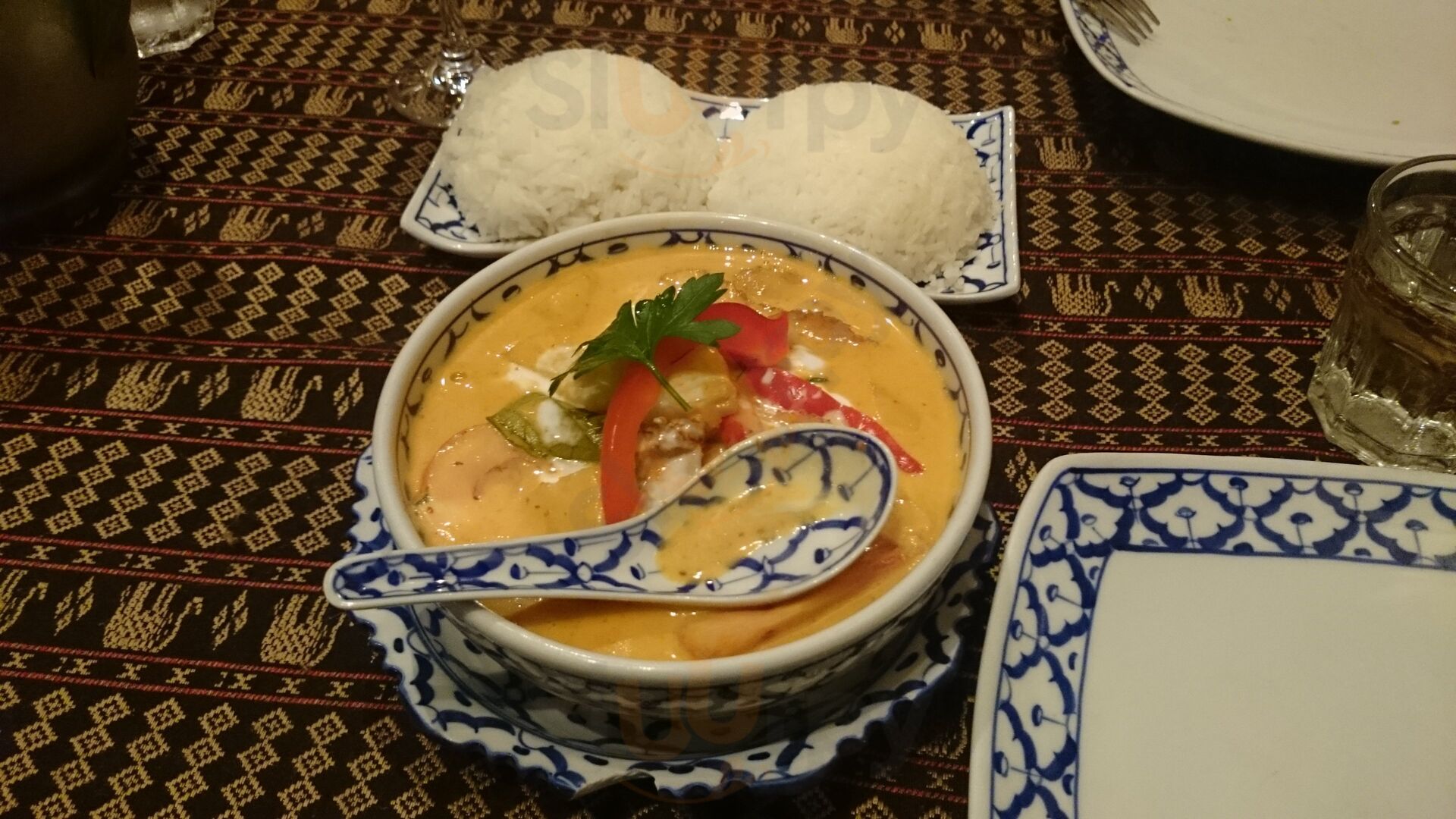Pai Tong Thai Restaurant