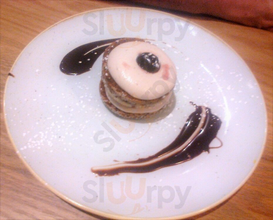 Pioneer Kitchen - Dining Room & Bar