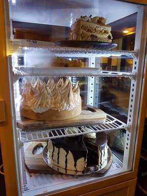 Max's Cafe & Restaurant