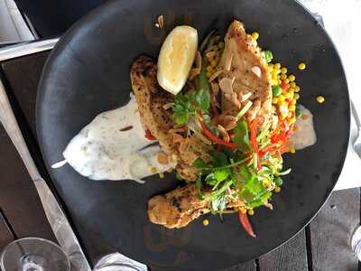 Max's Cafe & Restaurant