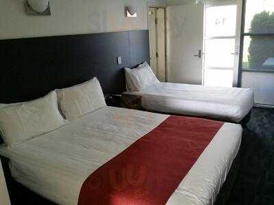 Brighton Hotel-motel