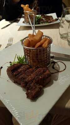 The Grove Bar And Grill