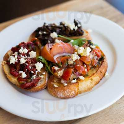 The Purple Owl Bistro