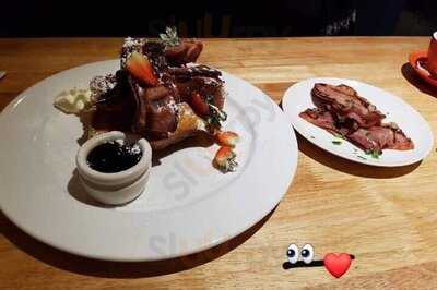 The Purple Owl Bistro