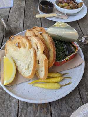 Ambermere Inn - Est 1845