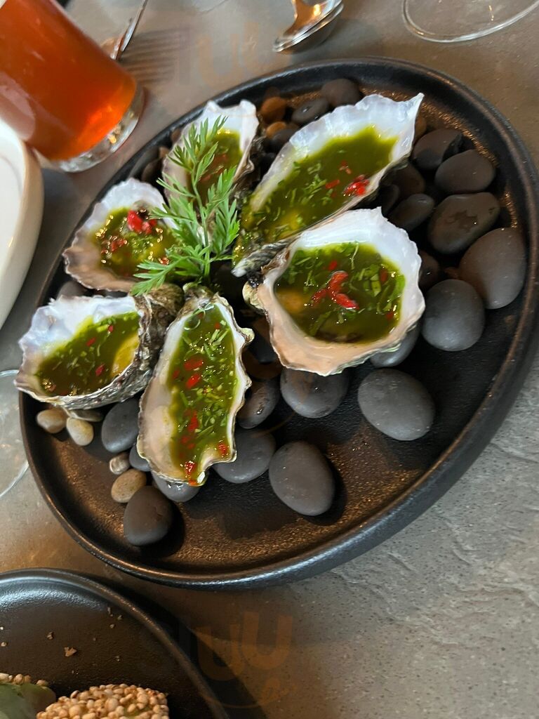 Mrs Jones Restaurant Bar Lounge