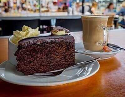 Sharky's Restaurant Bar And Grill