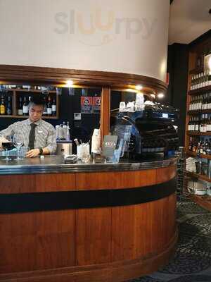 Deco Wine Bar & Restaurant