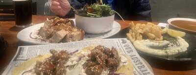 Six Degrees Bar & Restaurant