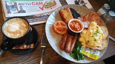 Six Degrees Bar & Restaurant