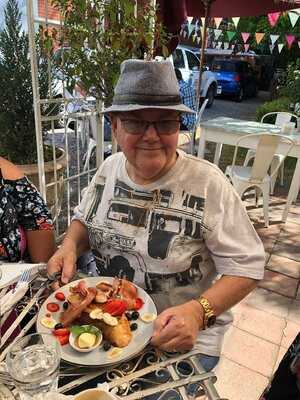 Ruby's Cafe & Gift Store