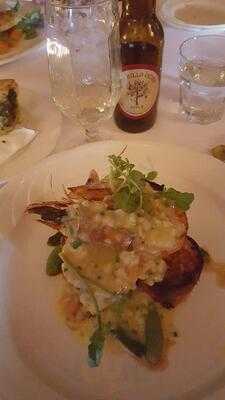 Clancy's Restaurant & Overflow Bar