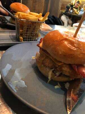 Williamsburg Tamworth