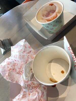 Betty’s Burgers & Concrete Co