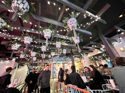 Betty’s Burgers & Concrete Co