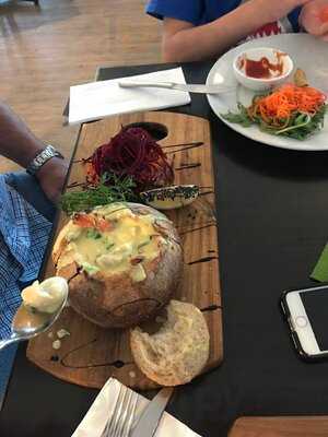 The Greens Bistro & Bar