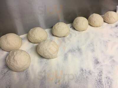 Claudies Wine Bar & Pizzeria