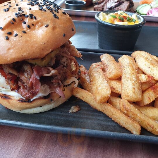F220 Smokehouse