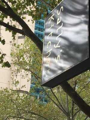 Sally's Kitchen And Winebar