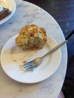 Sally's Kitchen And Winebar