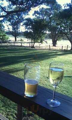 Lake Clifton Tavern And Motel