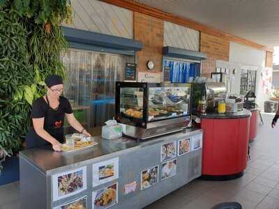 Debbie's Seafood & Deb's Fish Cafe