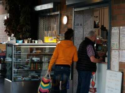 Debbie's Seafood & Deb's Fish Cafe